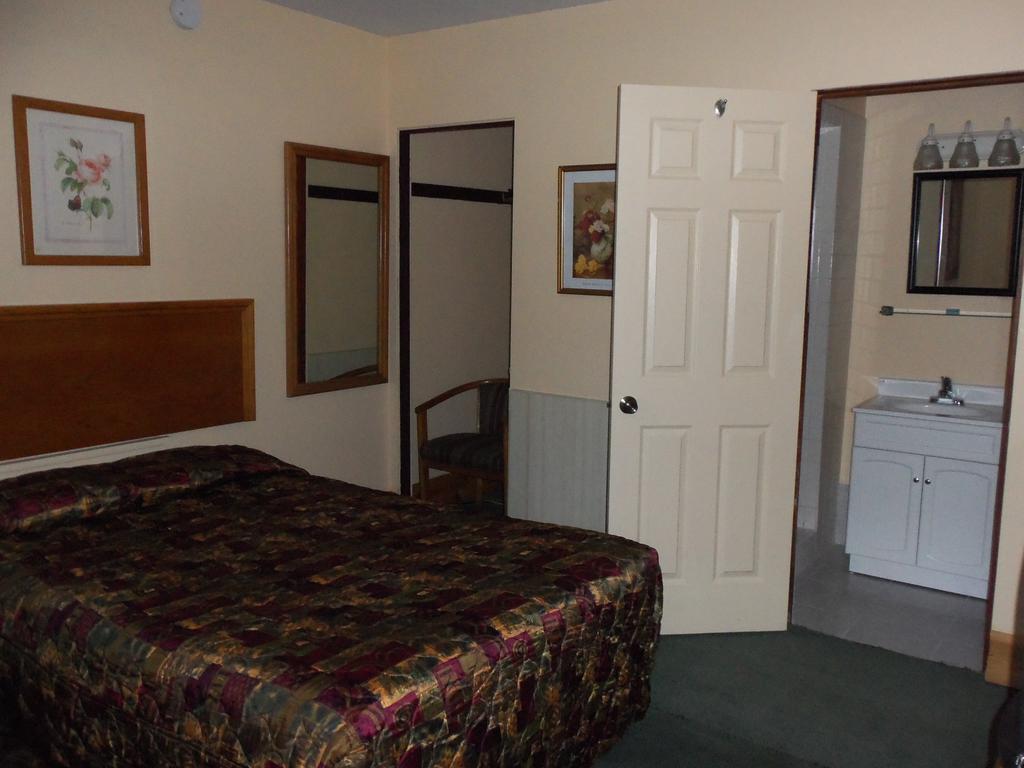 Glenview Motel 더뷰크 외부 사진